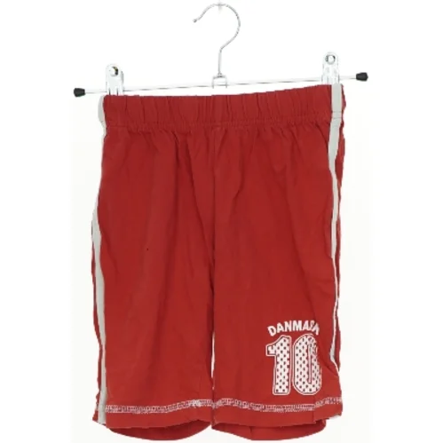 Danmark fodboldshorts fra Mads & Mette (str. 104)