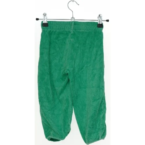 Grønne bukser fra Mads & Mette (str. 92)