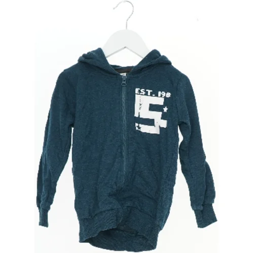 Blå hættetrøje med lynlås fra VRS (str. 110)