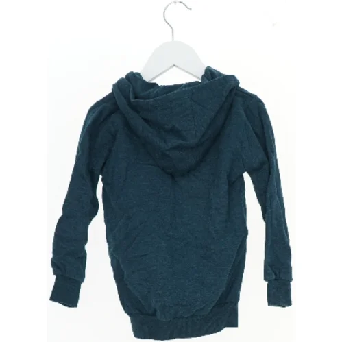 Blå hættetrøje med lynlås fra VRS (str. 110)