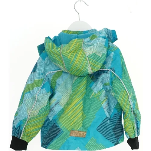 Børnevinterjakke med geometrisk mønster fra Name It (str. 86)