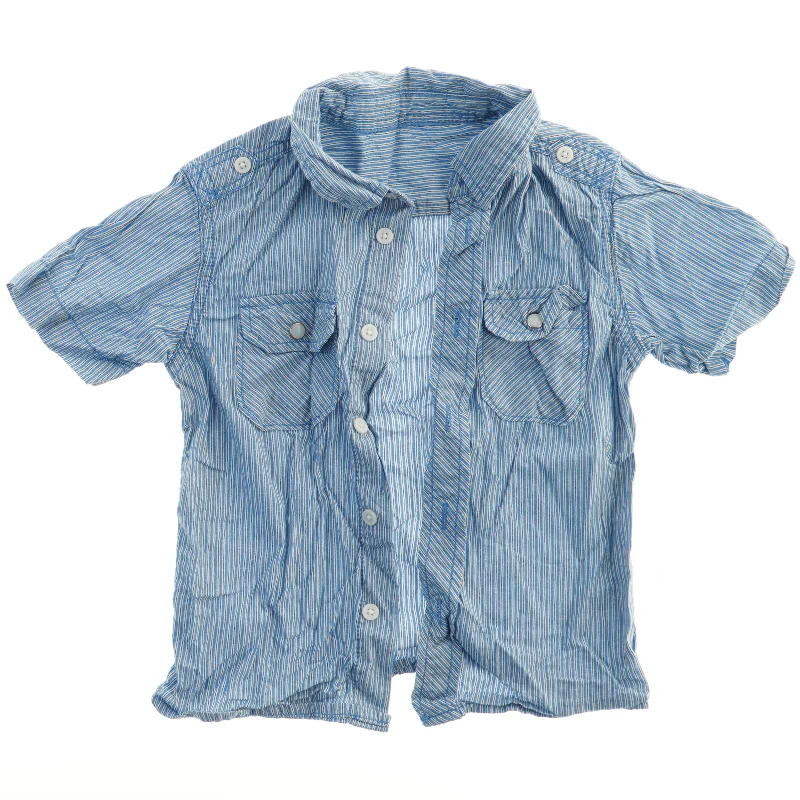Kortærmet skjorte med striber fra George (str. 104)