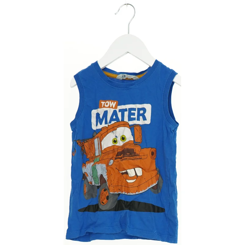 Blå ærmeløs T-shirt med Tow Mater motiv fra H&M (str. 104)