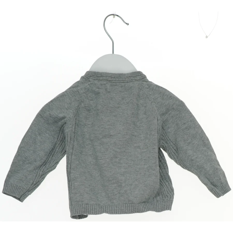 Grå cardigan til børn fra Name It (str. 74)