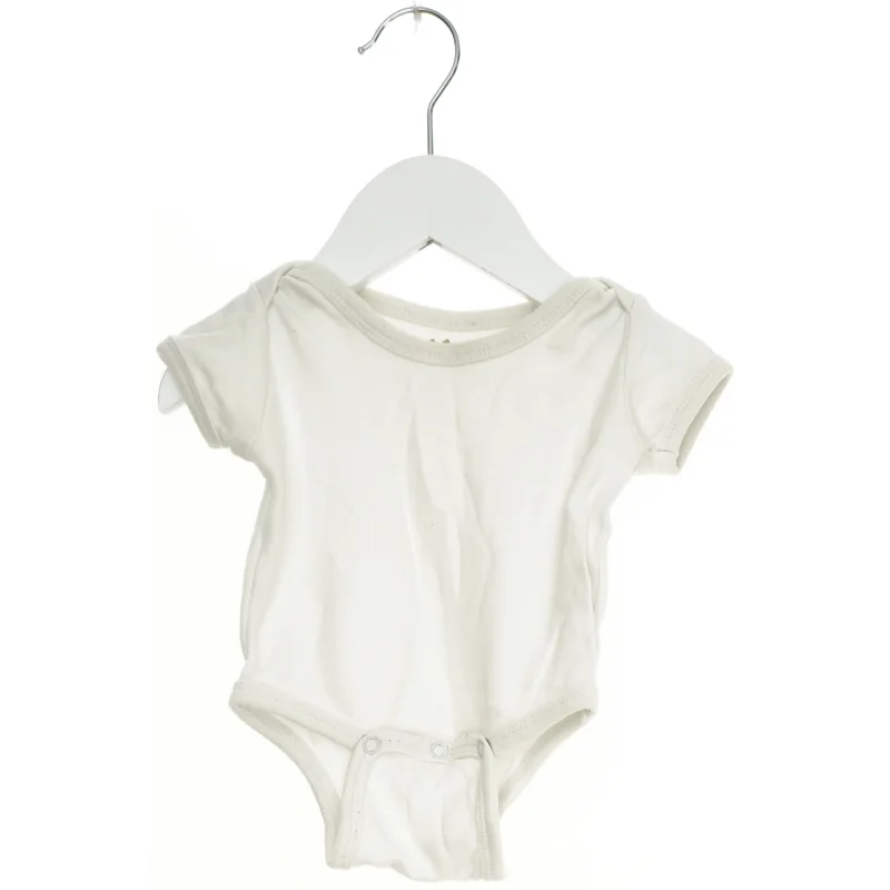 Kortærmet hvid bodystocking fra Mads & Mette (str. 56)