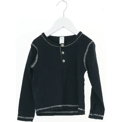 Langærmet trøje fra Coop (str. 110)