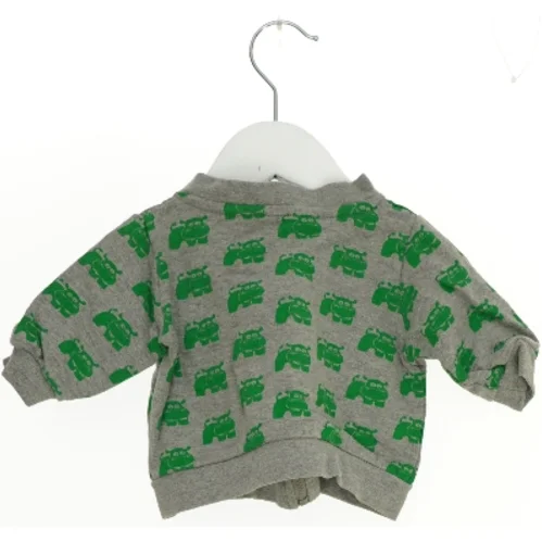 Børne hættetrøje med grøn robotmønster fra Mads & Mette (str. 62)