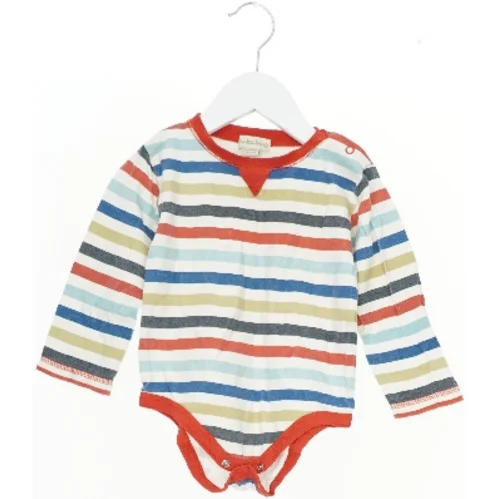 Stribet body med lange ærmer fra Babaluno (str. 86)