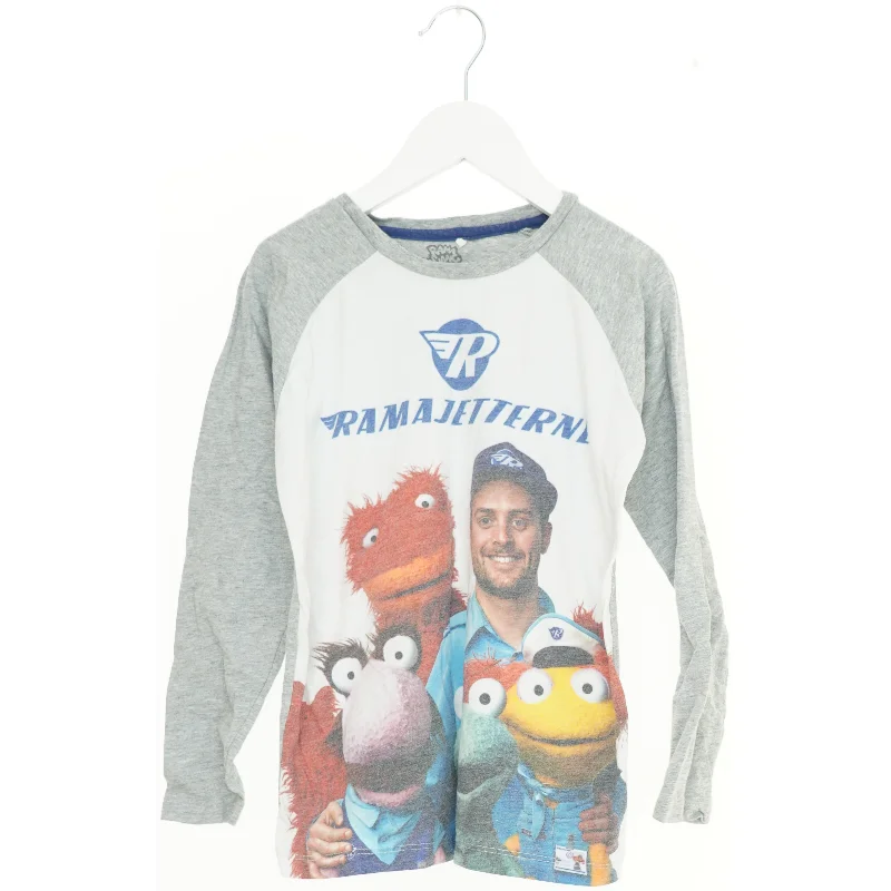 Langærmet T-shirt med Ramajetterne print fra DR (str. 140)