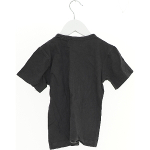 T-shirt med racertryk fra Entry (str. 104)