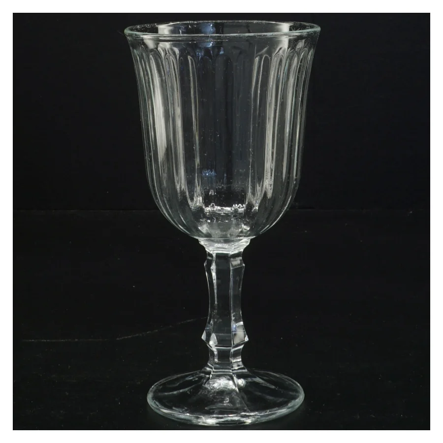 Glas (str. 15 og en halv cm x 8 cm)