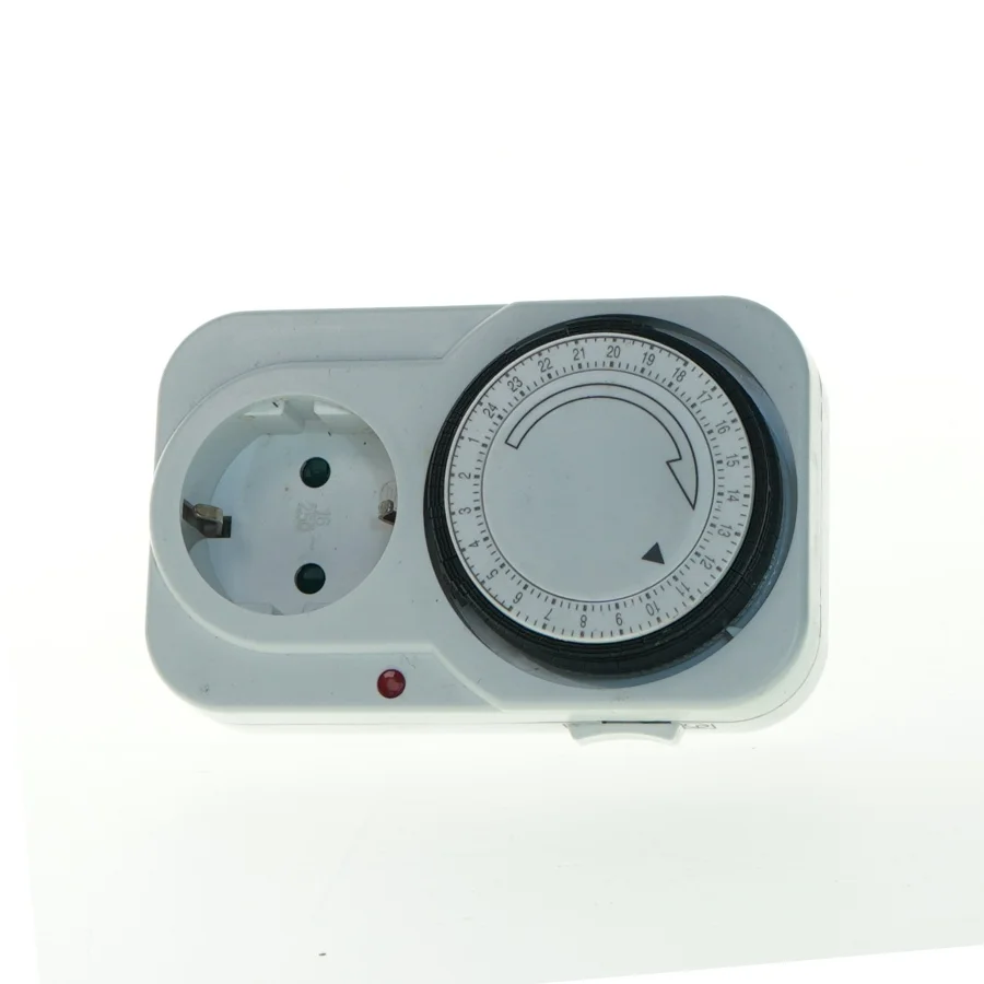 Mekanisk timer stikkontakt fra nor.tec (str. 12x7,5 cm)