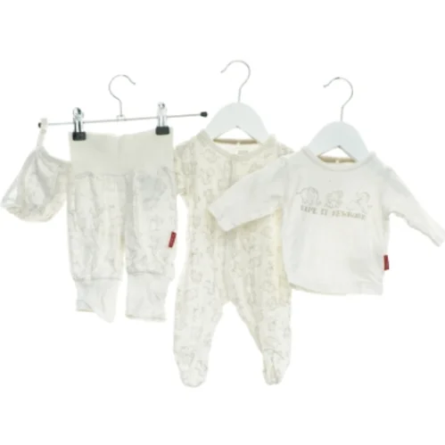 Sæt (4 stk.) fra Name It (str. 50 cm)