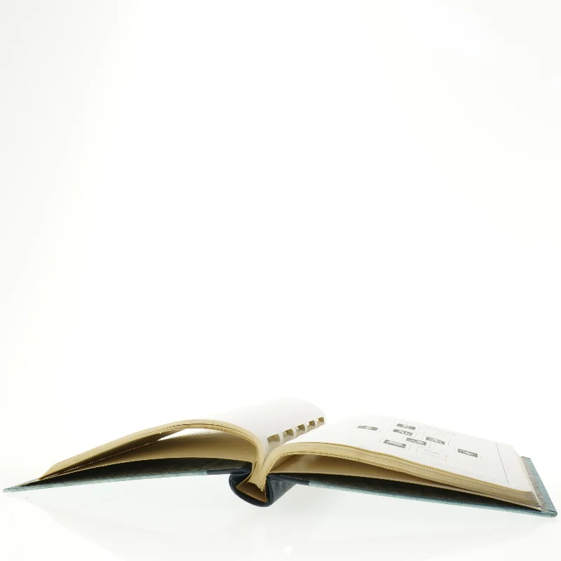 Frimerkealbum (str. 28 x 31 cm)