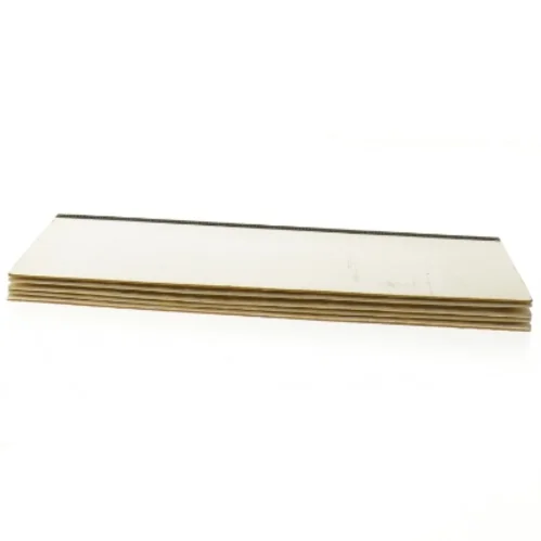 Frimærkealbum (str. 19x13,5 cm)