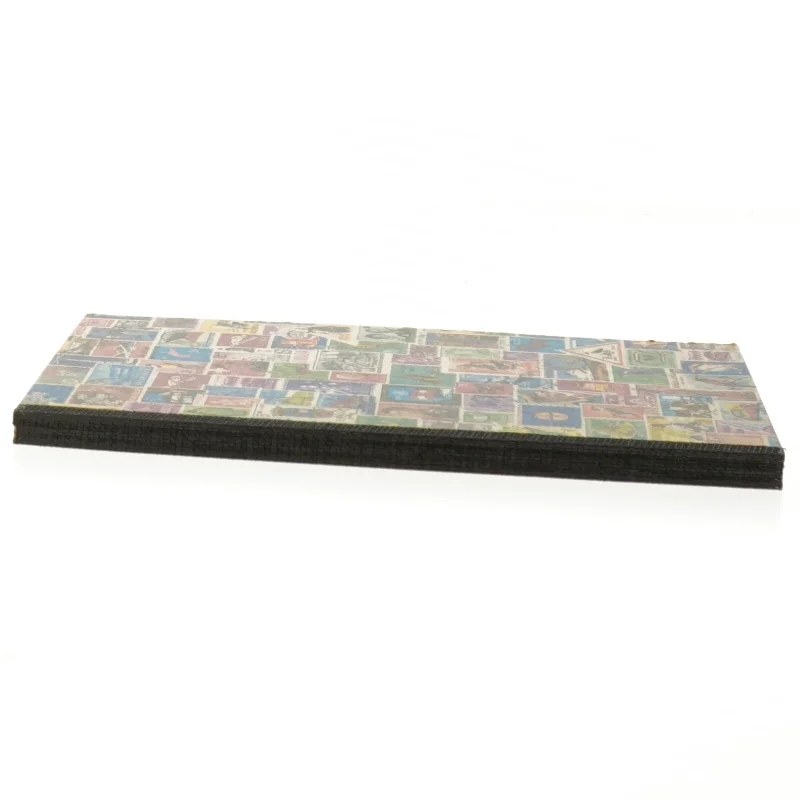 Frimærkealbum (str. 19x13,5 cm)