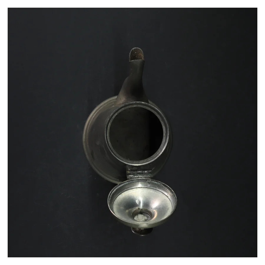 Tin kaffekande  fra V. T. Petersen (str. H. 19 cm)