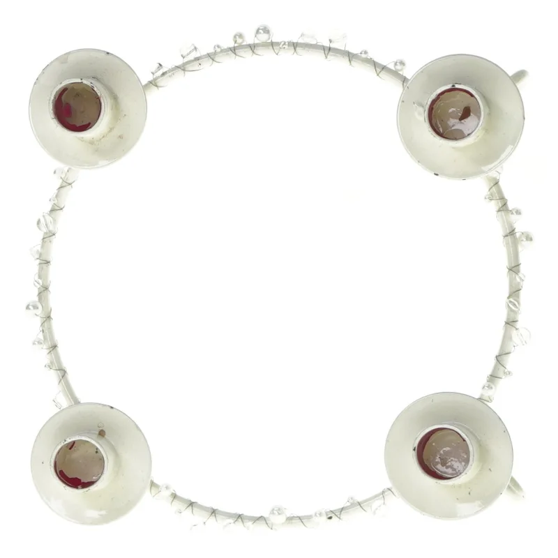 Fin Lysestage i hvidmalet metal (str. 20 cm)