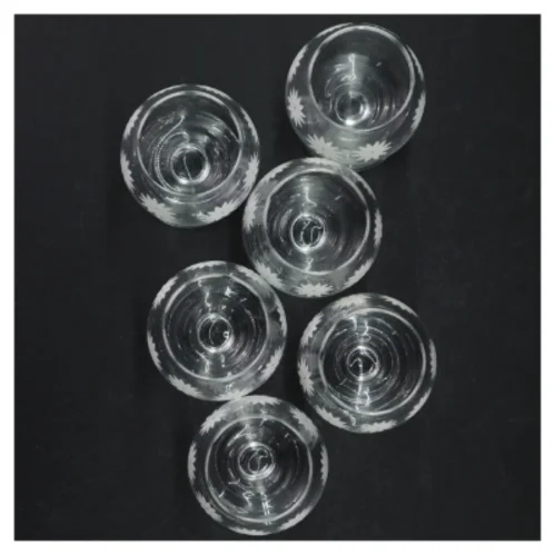 Smukke håndmalede cognac glas blomstermønster (str. Ø 7 cm)