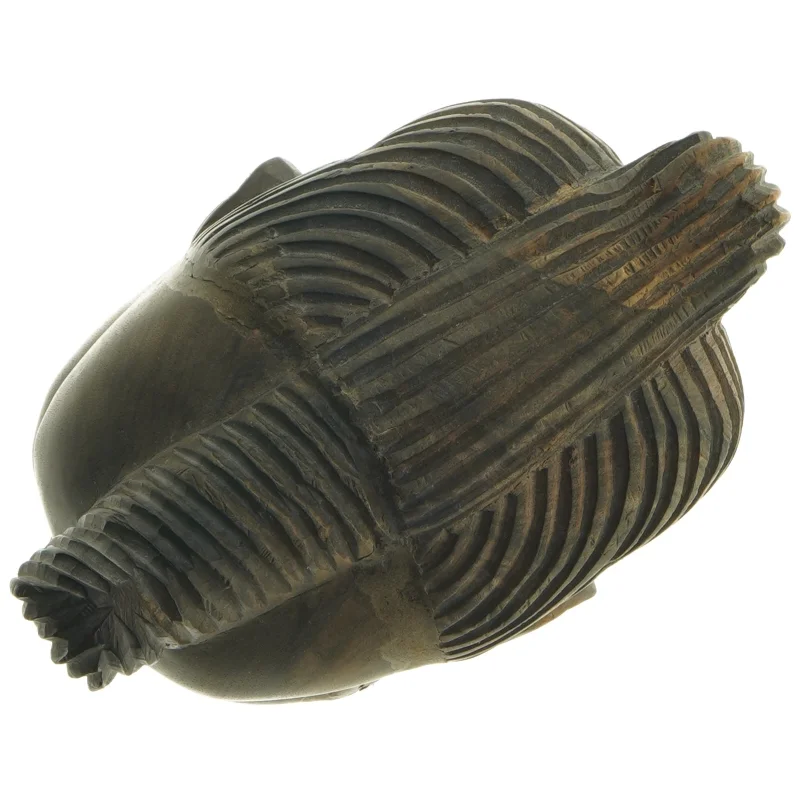 Træskulptur (str. 24 x 16 cm)