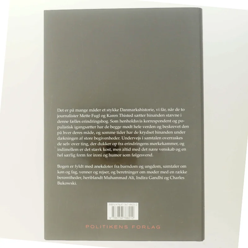 Er vi de eneste normale her? : noter, anekdoter og samtaler om visse erindringer (Bog)