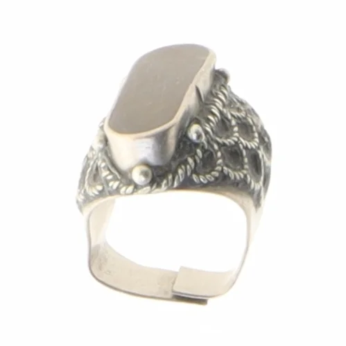 Vintage ring med grå sten (str. Ø 50 mm)