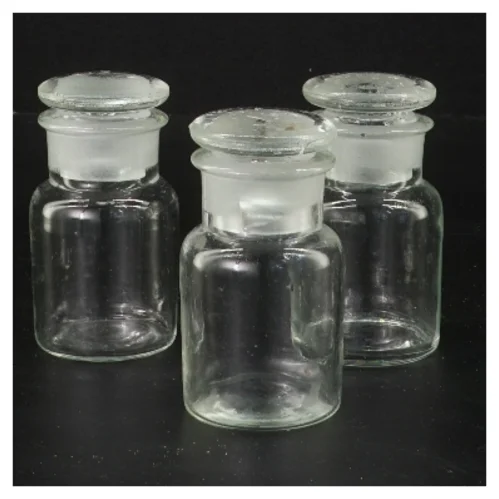 Tre glasflasker med låg (str. 3 stk 8,5 cm)