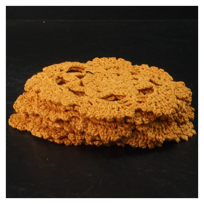 Hæklede rondeller (str. 15 cm i diameter. 10 styk)