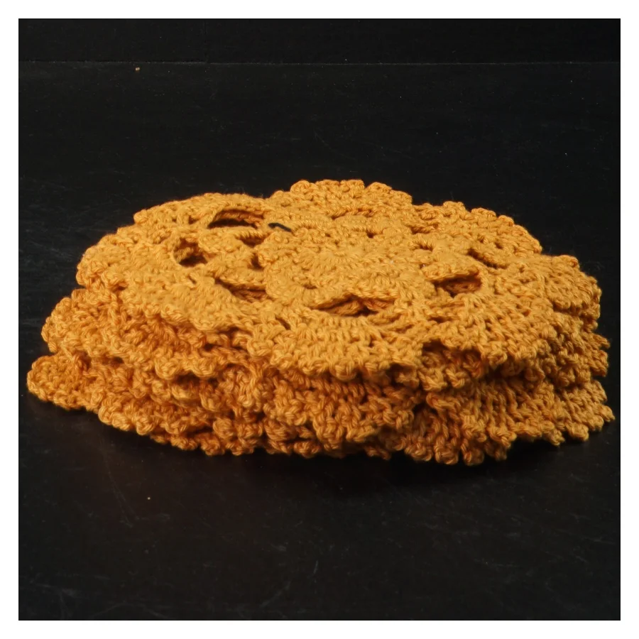 Hæklede rondeller (str. 15 cm i diameter. 10 styk)
