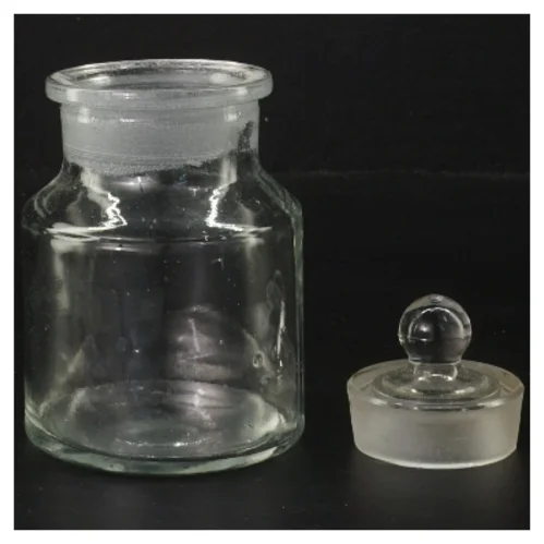 Glasbeholder med låg (str. 13 cm)