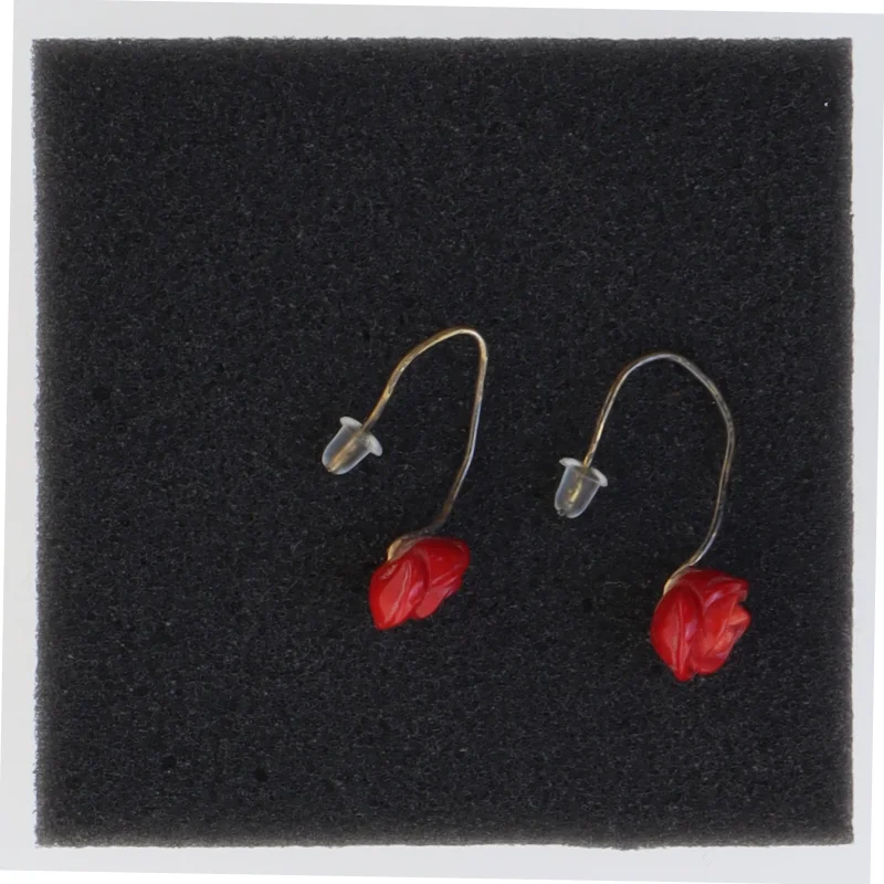 Røde blomsterøreringe