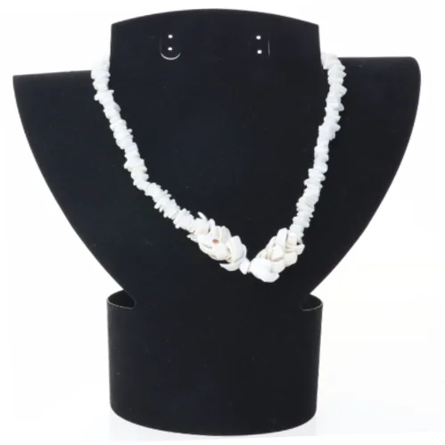 Smykke med skaller (str. 41 cm)