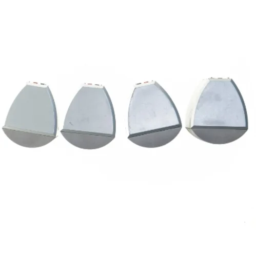 Sæt af små højttalere (str. 11x9,5 cm)