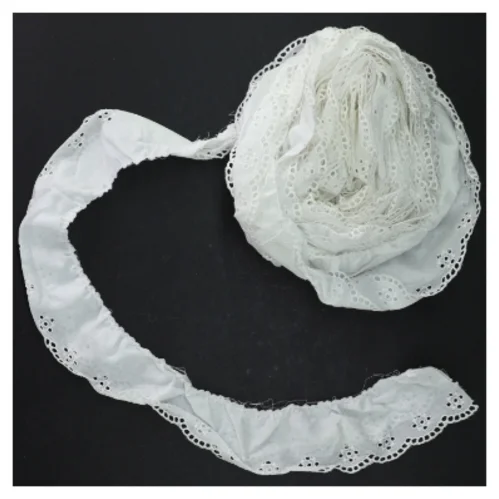 Hvid feston blondekant (str. 6-7 m)