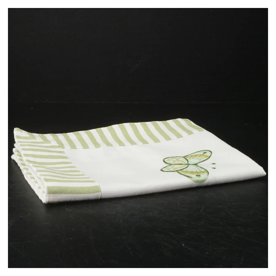 Duge med broderet sommerfugl (str. 90 x 34 cm)