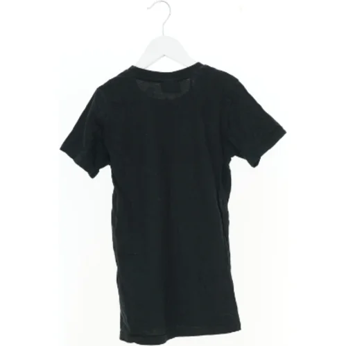 T-Shirt fra DWG (str. 140 cm)