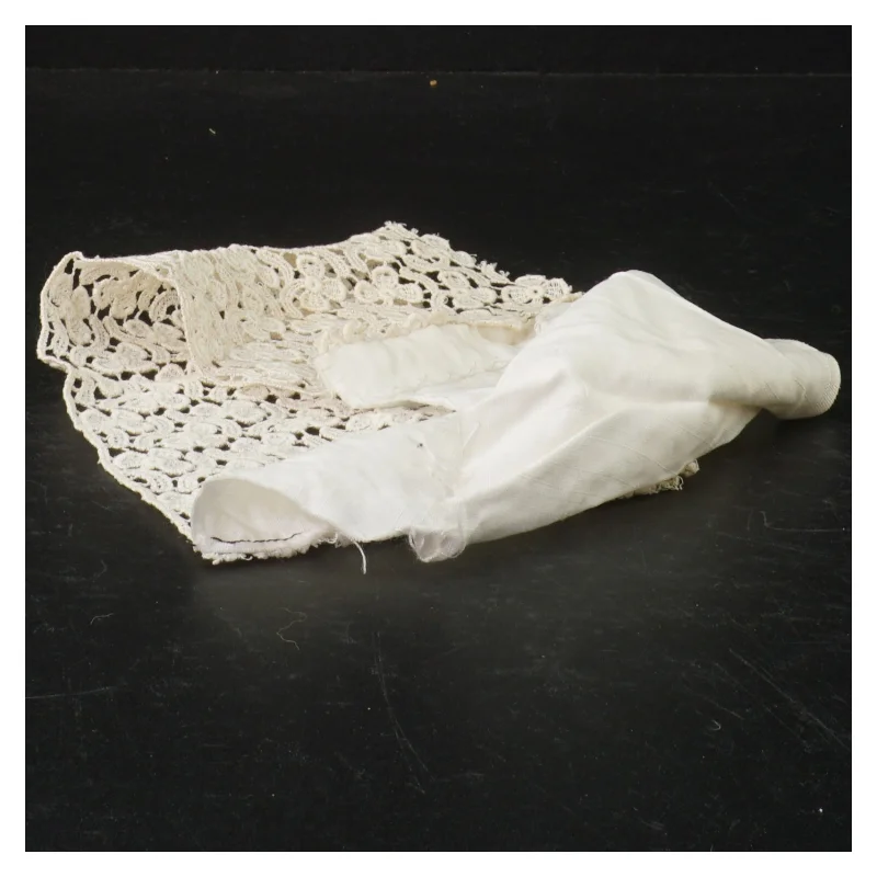 Hvidt blonde tekstil (str. 24 x 10 cm)