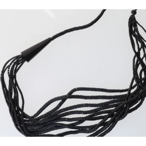 Flertrådet halskæde (str. 75 13 km)