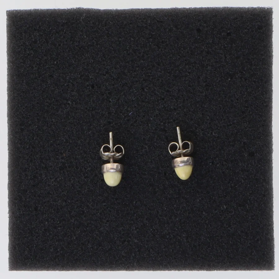 Øreringe med halvædelsten