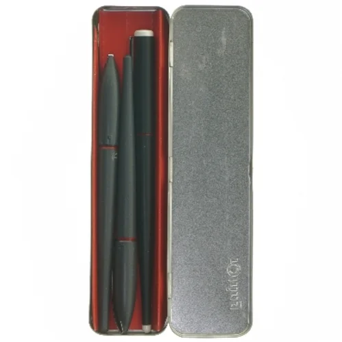 Skrivesæt med skrive og tegnepenne fra Rotring (str. 19 cm)