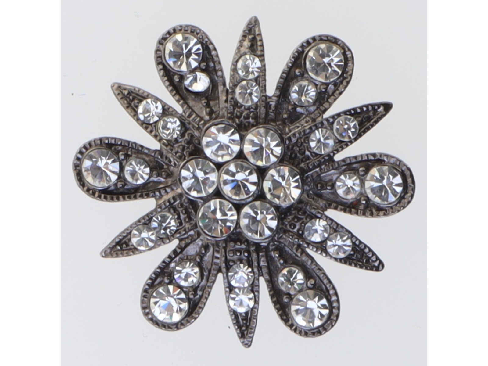 Broche med sten (str. 4,5 cm)