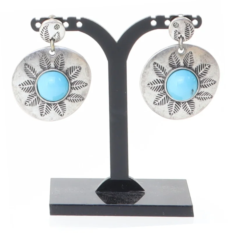 Sølvfarvede øreringe med turkis (str. 3 cm)