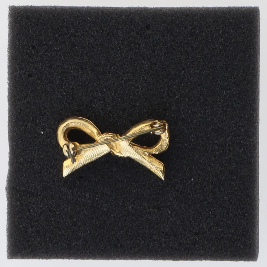 Gylden broche med simulerede diamanter (str. 3 cm)