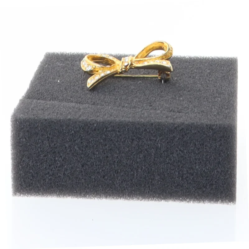 Gylden broche med simulerede diamanter (str. 3 cm)