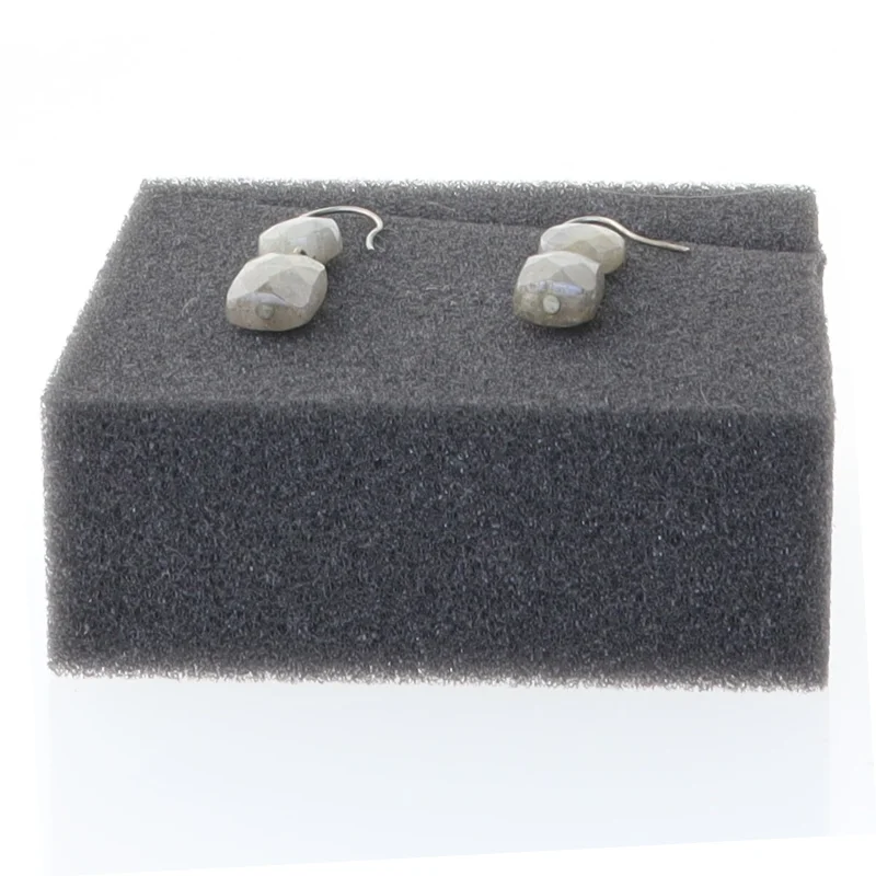 Øreringe med sten (str. 2,5 cm)