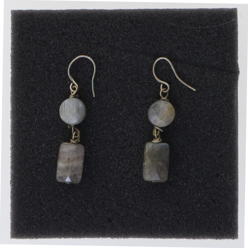 Øreringe med sten (str. 2,5 cm)