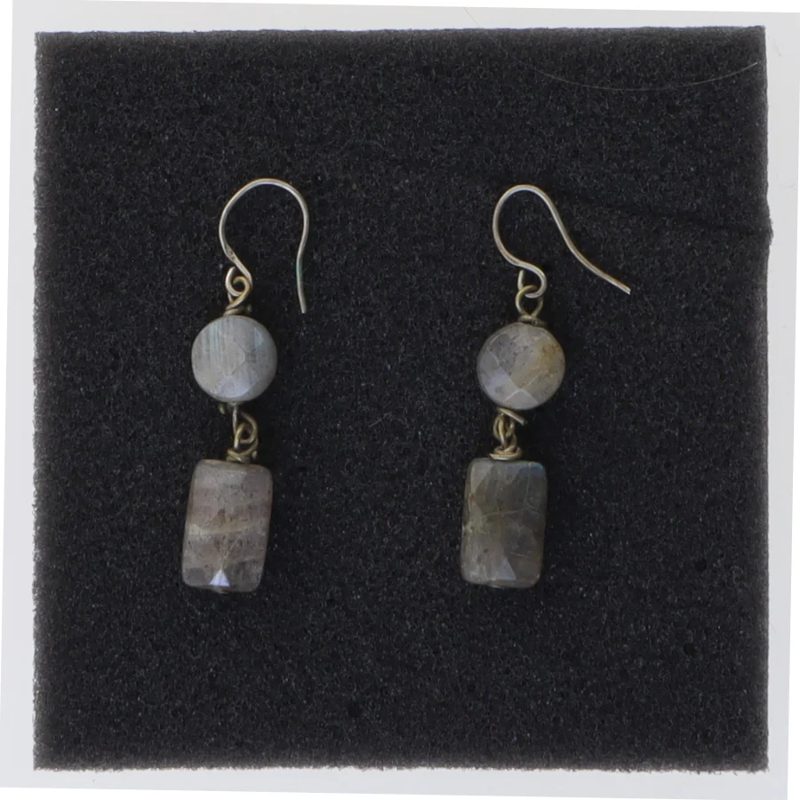 Øreringe med sten (str. 2,5 cm)