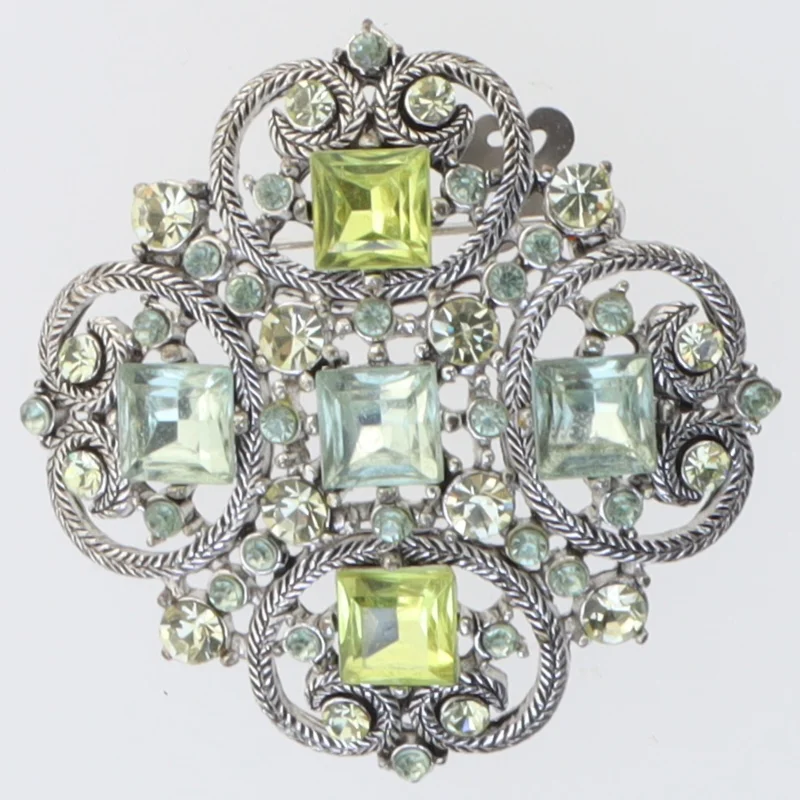 Dekorativ broche (str. 5 x 5 cm)