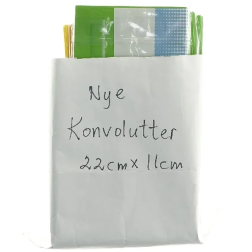Farvede kuverter (str. 22x11 cm)