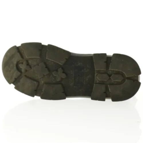 Sorte krokodilleprægede støvler (str. 32)